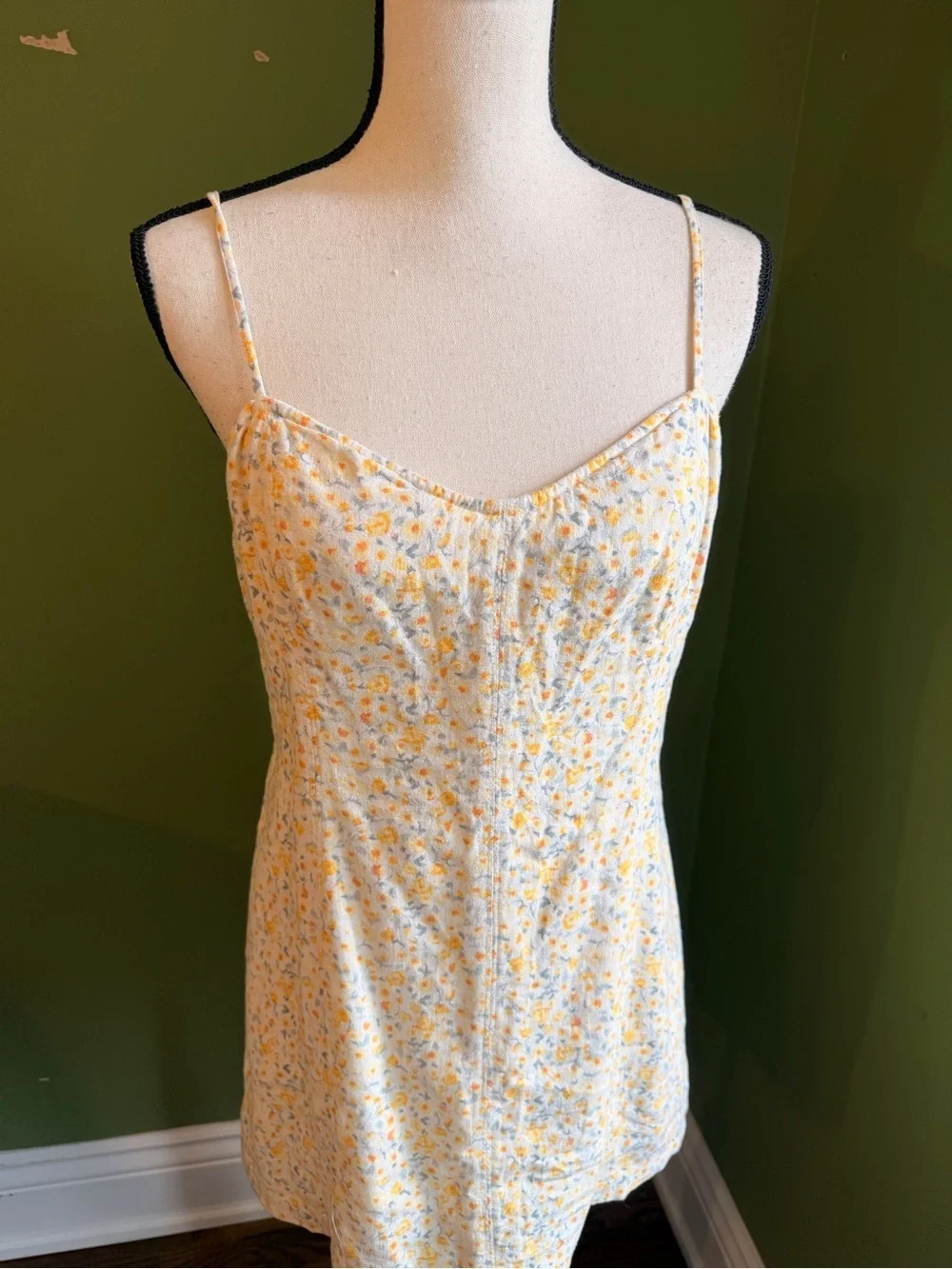 Abercrombie & Fitch Yellow Linen Floral Spaghetti Strap Camisole Dress - Picture 2 of 13